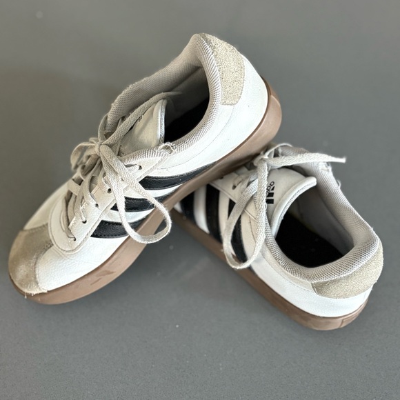 adidas Other - White and black adidas courts